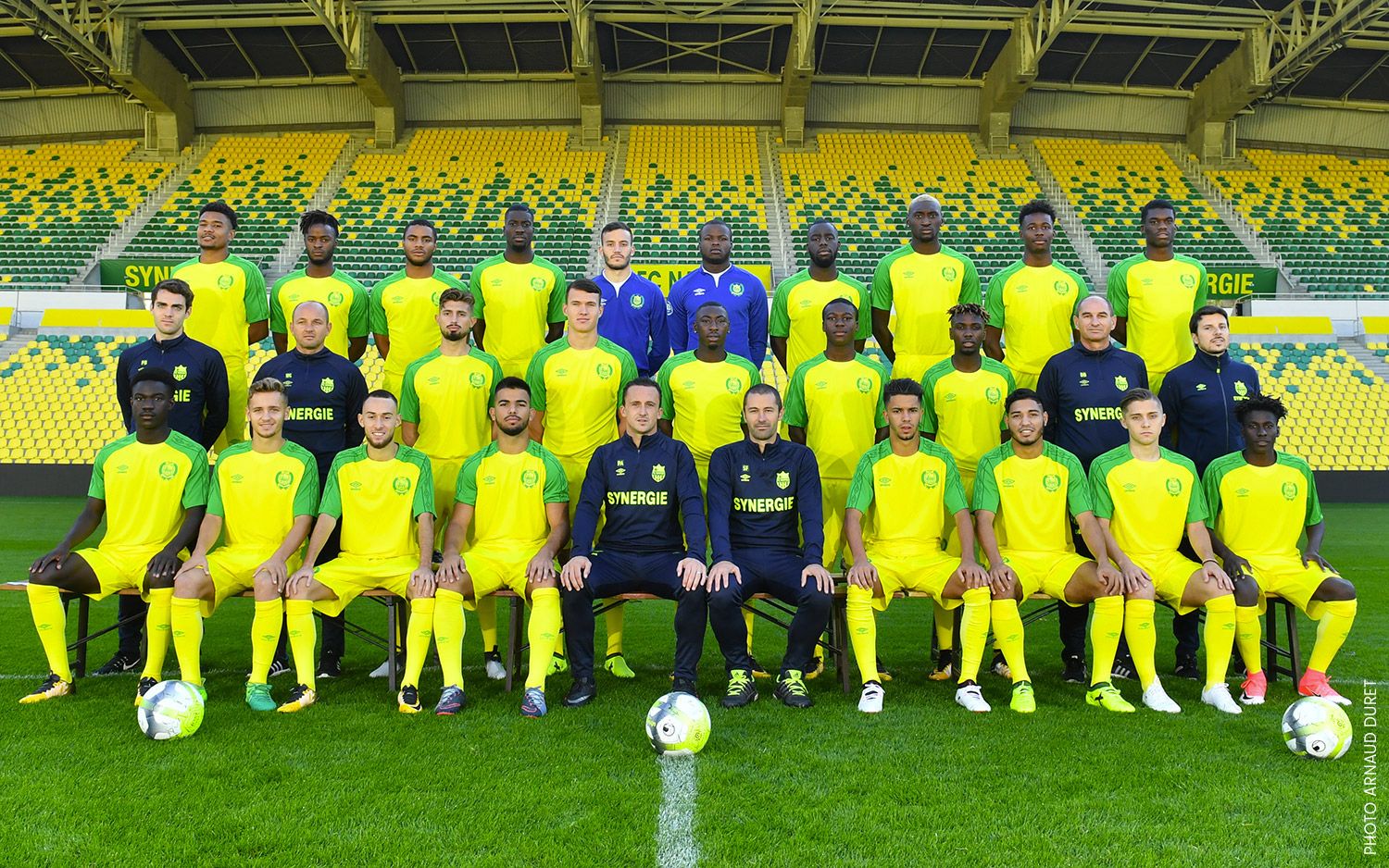 PAGE POSTER )) équipe FCN NANTES 1985 EUR 6,90 - PicClick FR