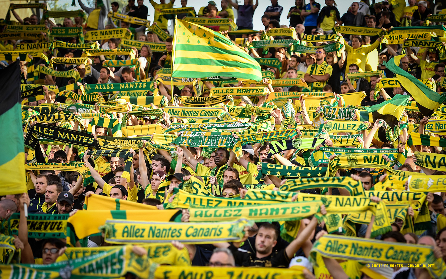 Fanion Vintage FC Nantes – Club Des Supporters – Années 80 – Rare