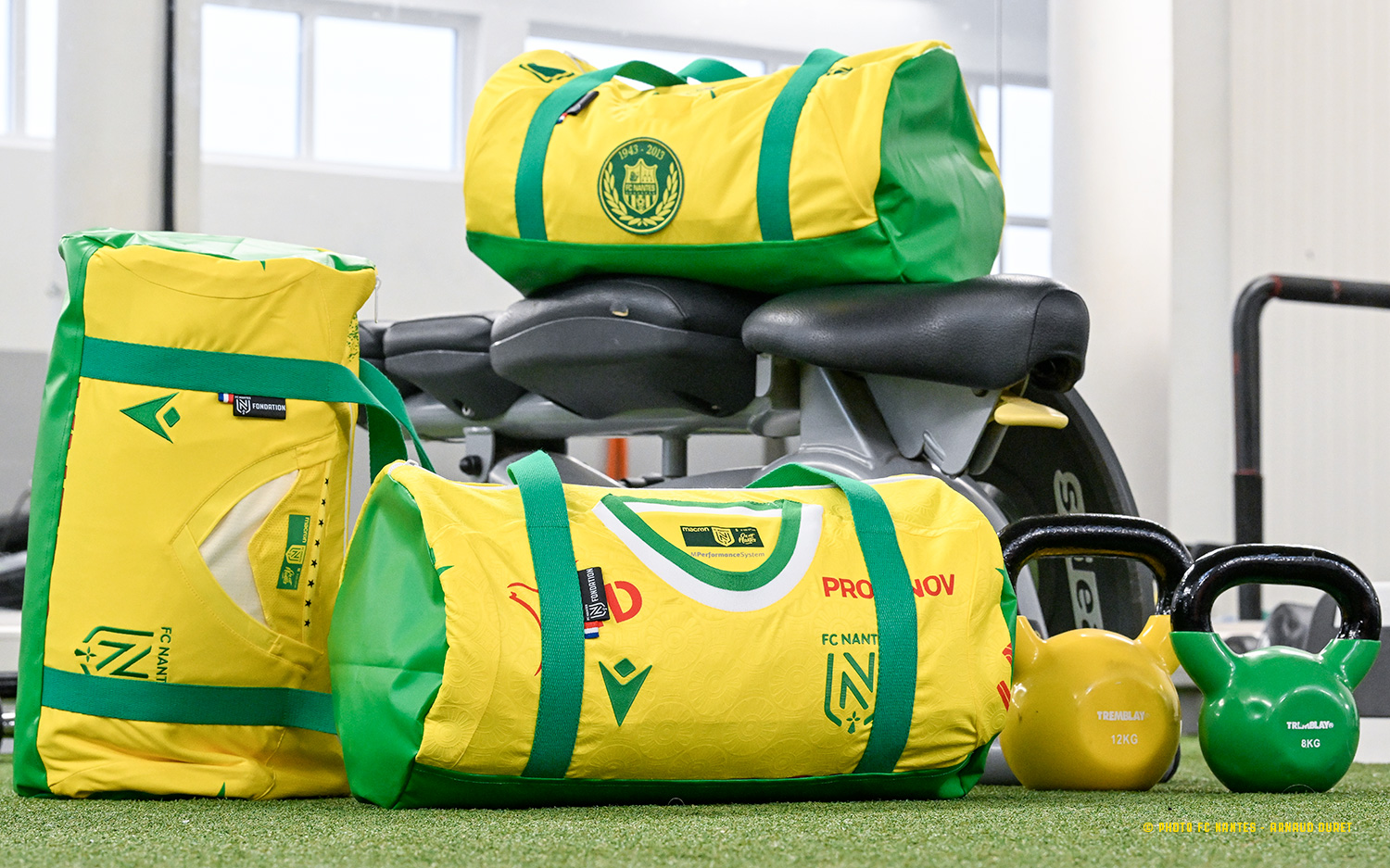 FC Nantes et Caen dévoilent un maillot événementiel produit par les fans