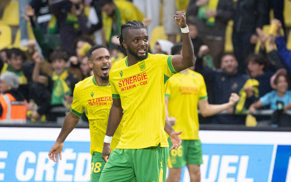 photo de Chidozie Awaziem contre le Stade Rennais