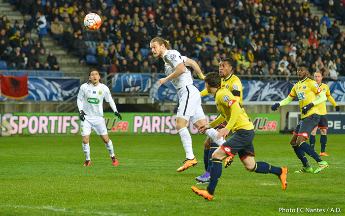 Guillaume Gillet ouvre le score à la 5ème minute de jeu