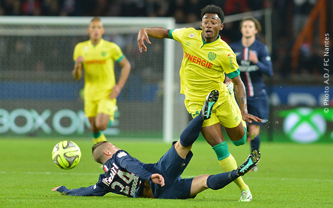 GK Nkoudou fauché par Verratti qui ne sera qu'averti...