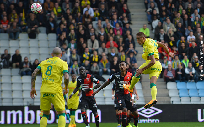 Yacine Bammou trouve la barre transversale